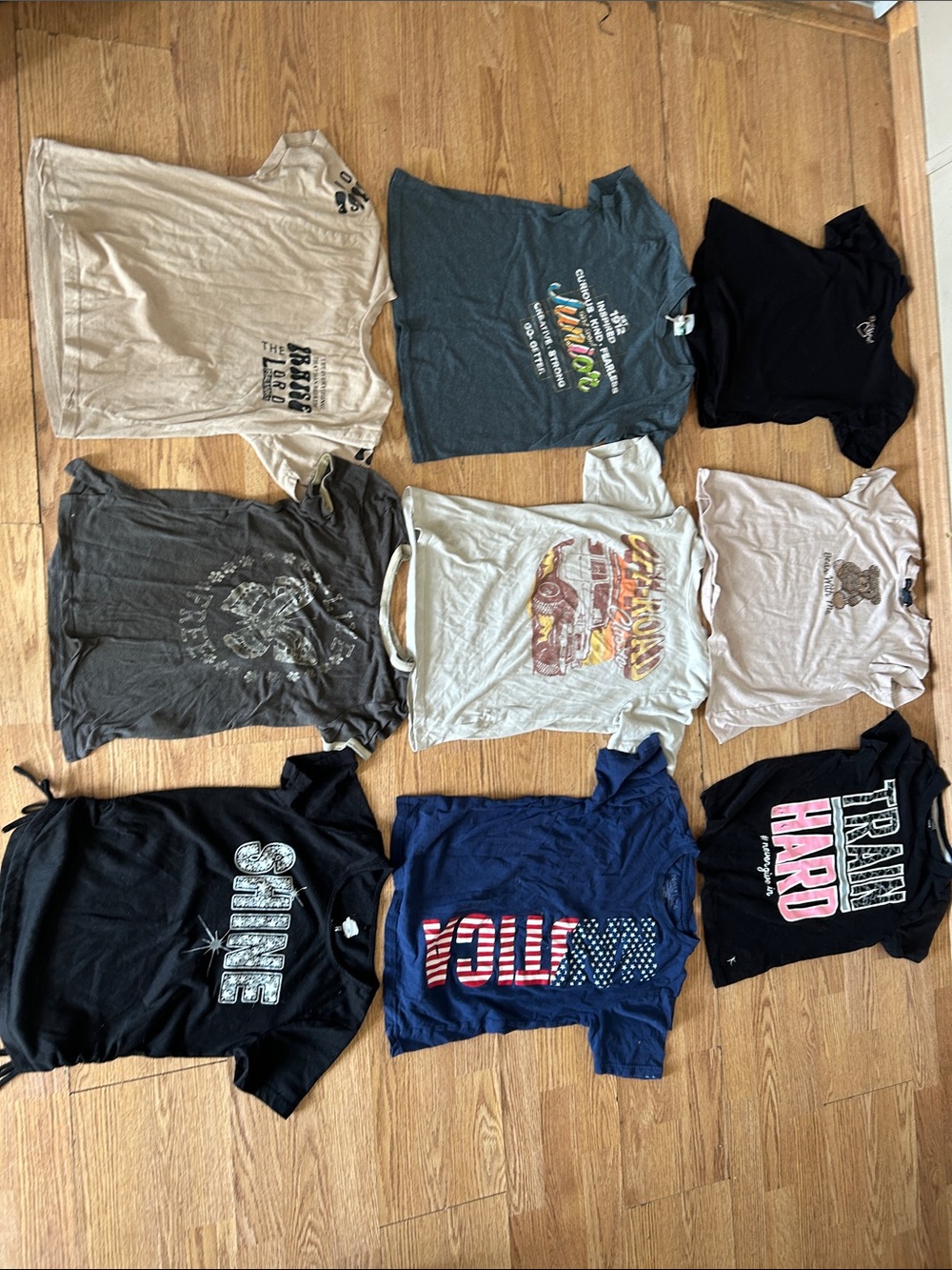 Kids Crew Neck T-Shirt - Assorted Colors Bundle 2.50$ each sizes 10 to 14, Girls